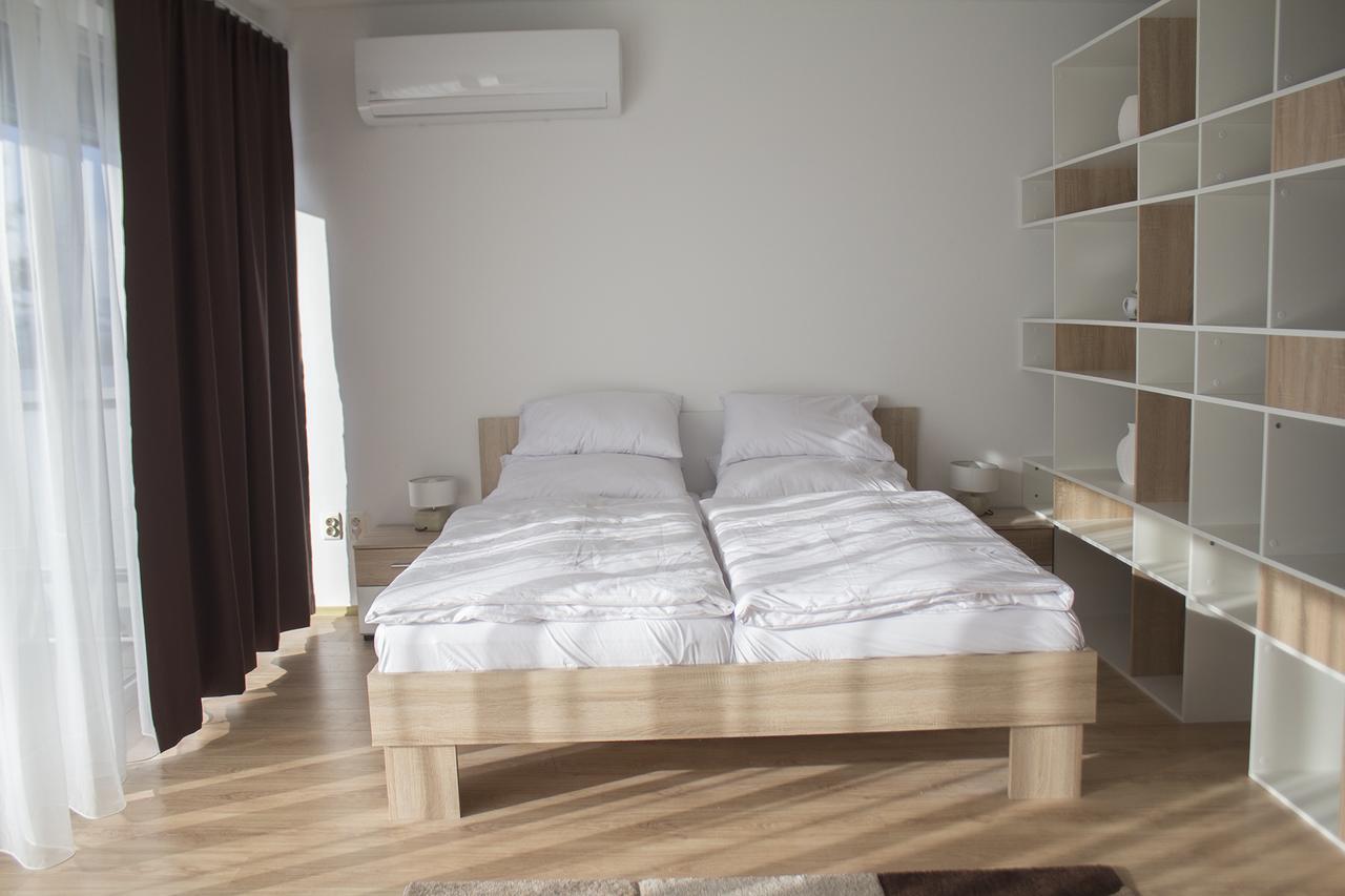 River View Residence Bratislava Bagian luar foto
