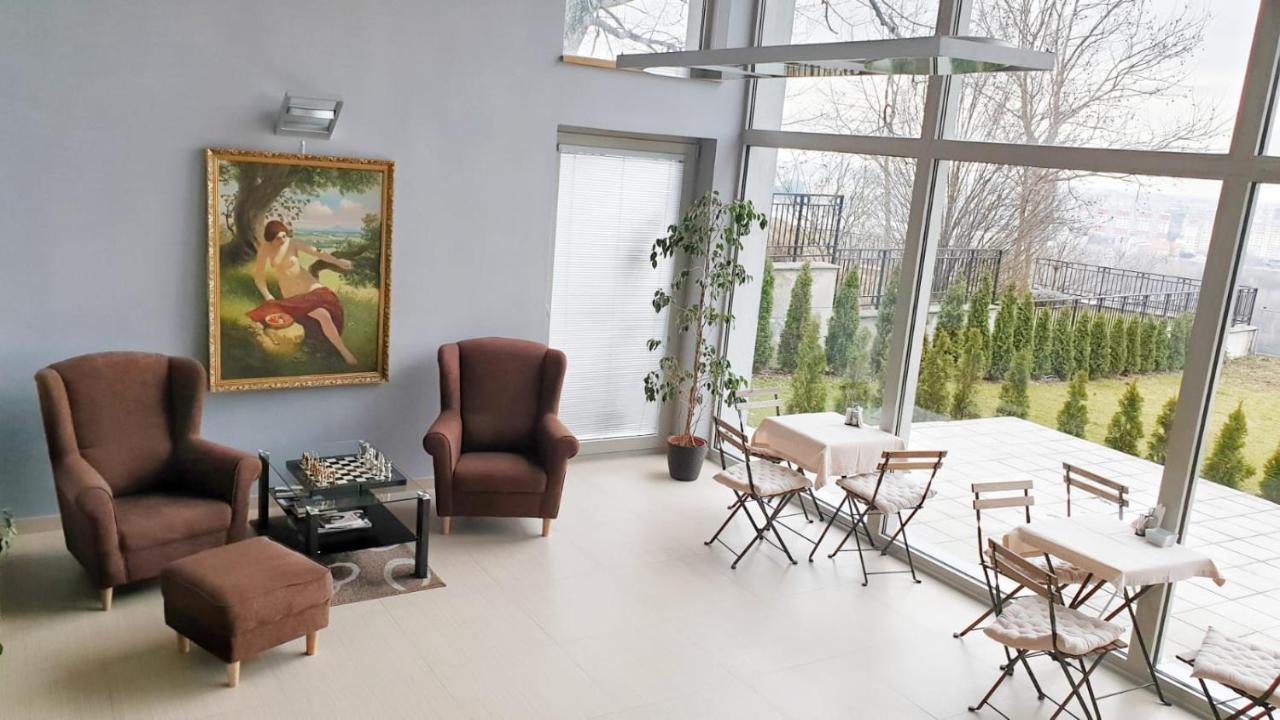 River View Residence Bratislava Bagian luar foto
