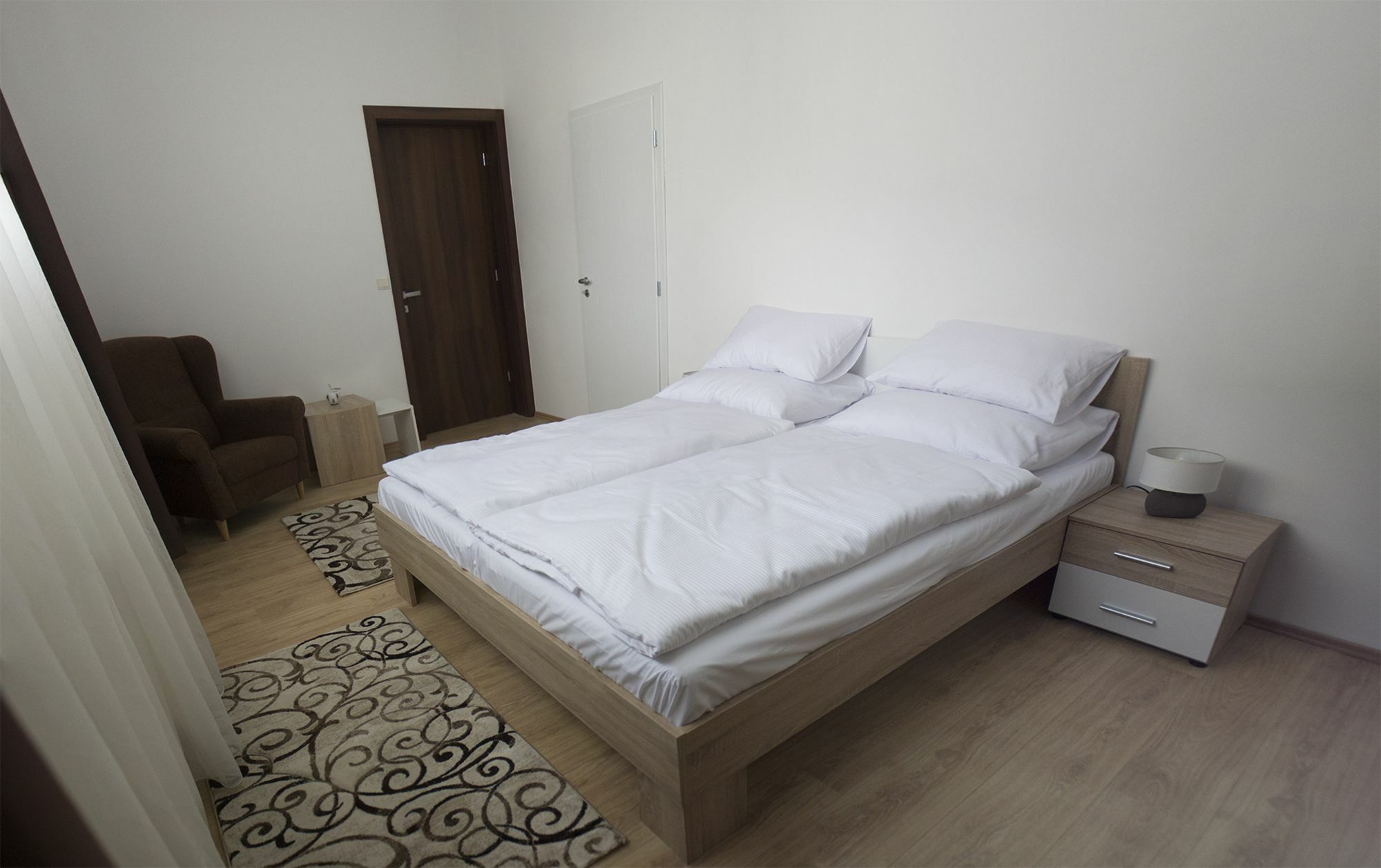 River View Residence Bratislava Bagian luar foto